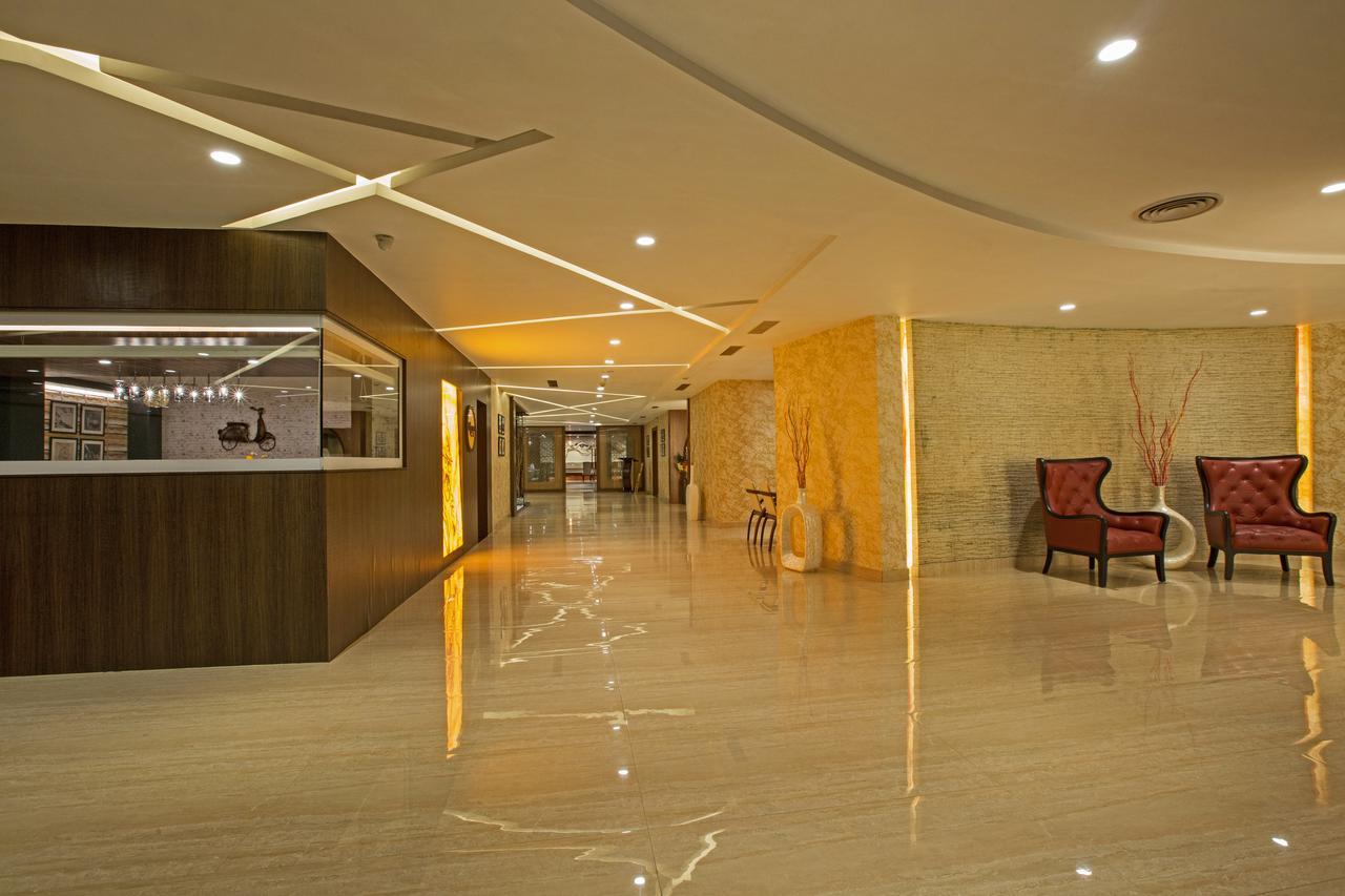 M Crown Hotel Shillong Exterior photo